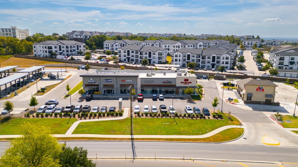 635 University Blvd, Round Rock, TX à vendre - Photo de l’immeuble – Image 2 sur 6