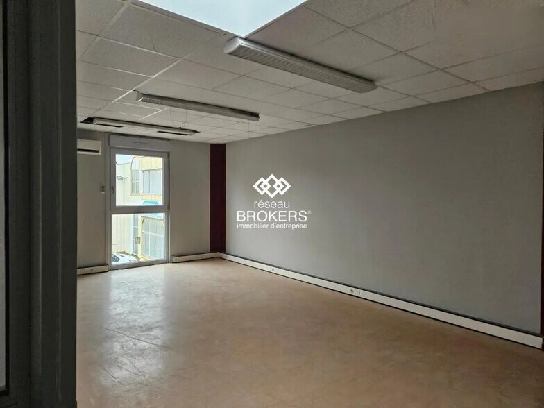 Bureau dans Bourg-en-Bresse à louer - Photo de l’immeuble – Image 2 sur 6