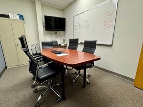 535 Broadhollow Rd, Melville, NY à louer Photo intérieure– Image 2 sur 7