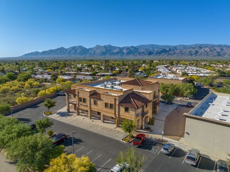 1020 S Harrison Rd, Tucson, AZ à vendre - Photo de l’immeuble – Image 2 sur 8