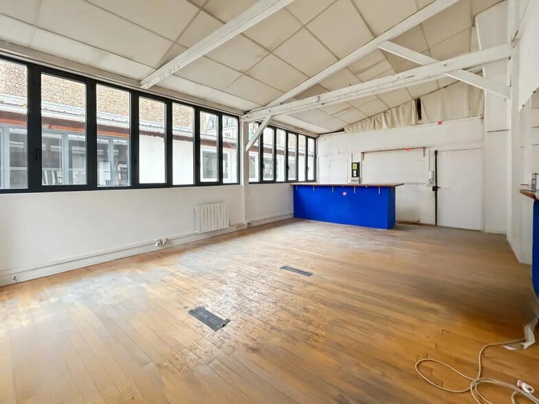 Bureau dans Paris à louer - Photo de l’immeuble – Image 2 sur 5