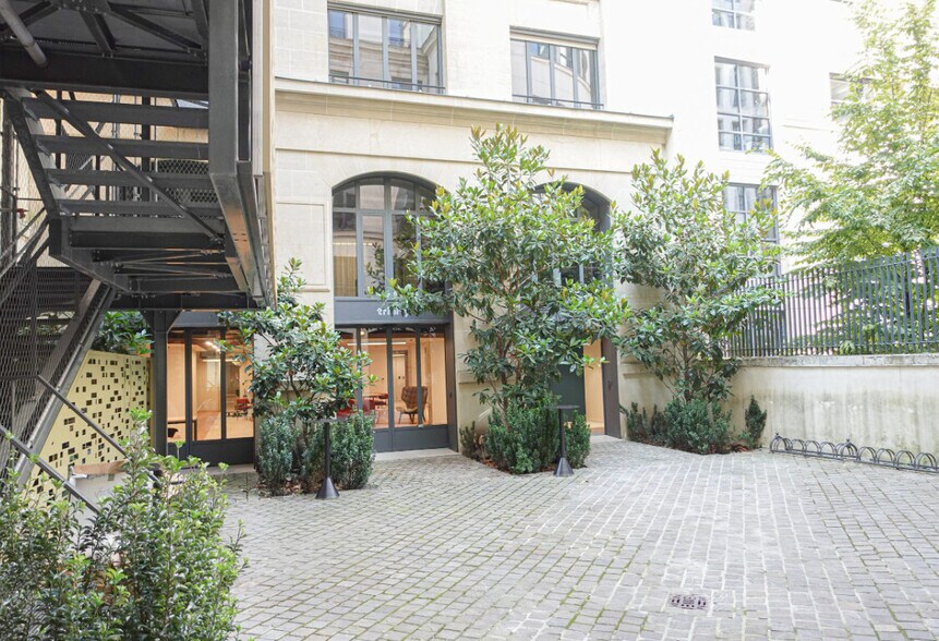 58 Rue De La Victoire, Paris à louer - Photo de l’immeuble – Image 3 sur 8