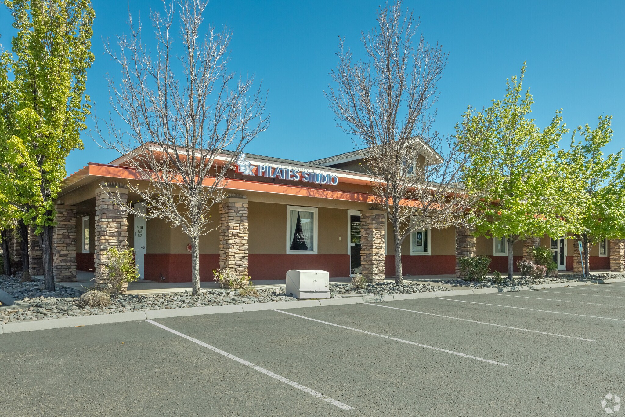 4830 Vista Blvd, Sparks, NV à louer Photo principale– Image 1 sur 7