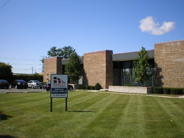 188-190 Shepard Ave, Wheeling, IL à louer - Photo de l’immeuble – Image 1 sur 4