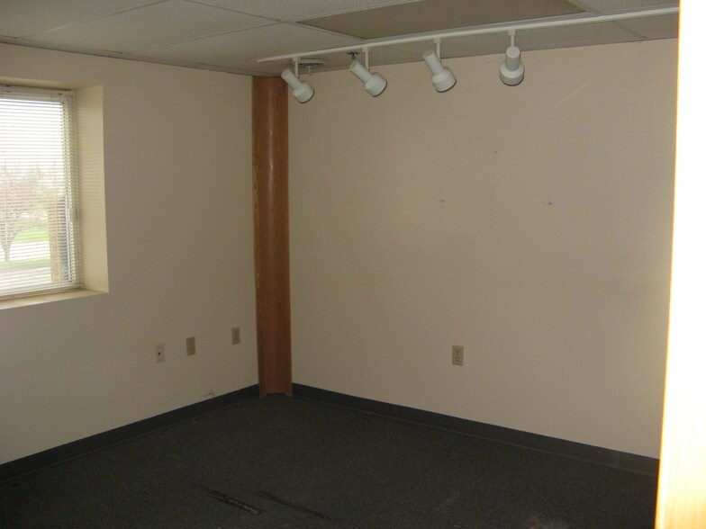 160 W Park St, Gillett, WI à louer - Photo intérieure – Image 3 sur 10