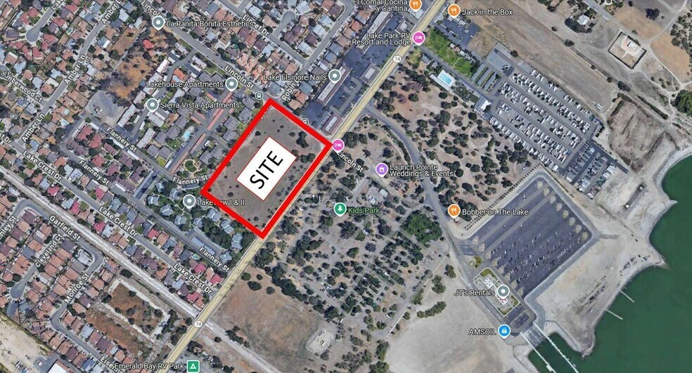 15209 Lincoln St, Lake Elsinore, CA à louer - Aérien – Image 1 sur 3