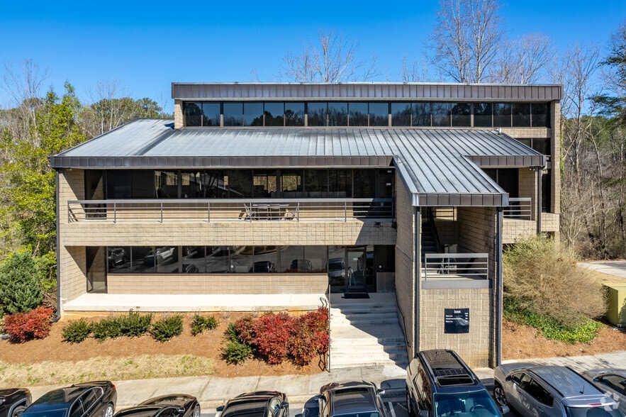 3066 Mercer University Dr, Chamblee, GA à vendre - Photo principale – Image 1 sur 30