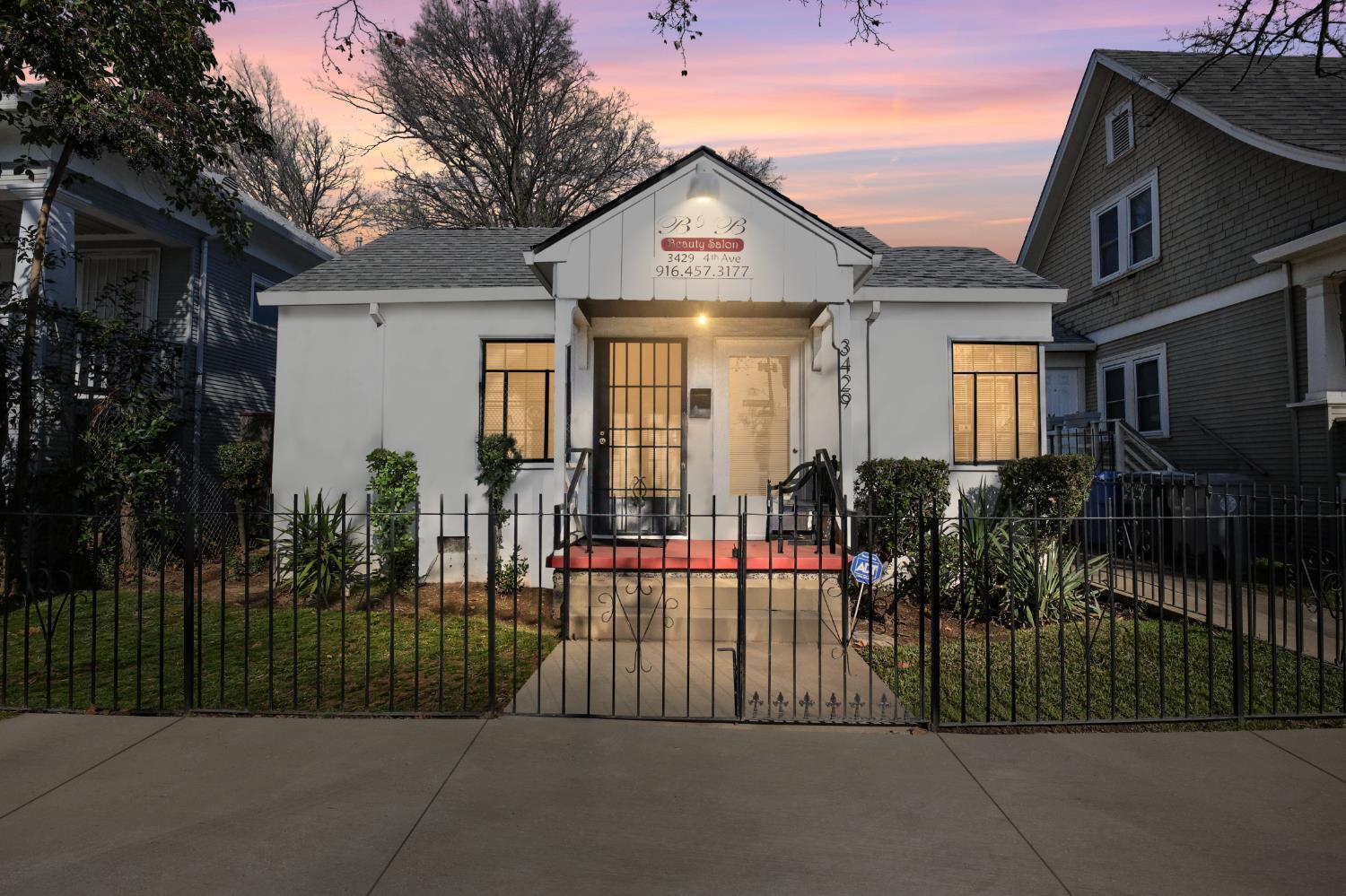 3429 4th Ave, Sacramento, CA à vendre Photo principale– Image 1 sur 6
