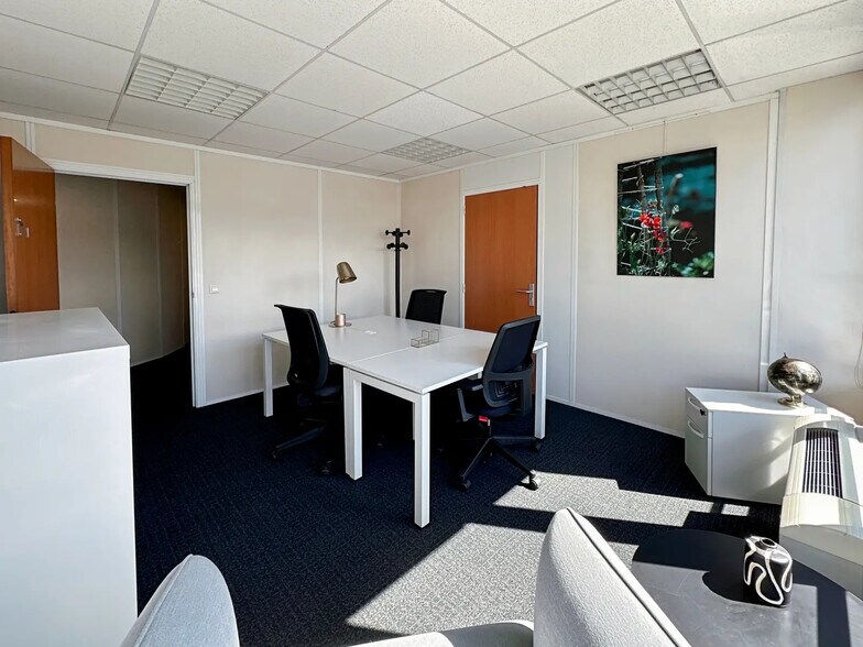 29 Boulevard Des Alpes, Meylan à louer - Photo de l’immeuble – Image 2 sur 15