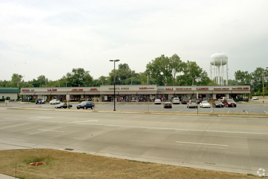 141-189 W Northwest Hwy, Palatine, IL à louer - Photo de l’immeuble – Image 2 sur 9