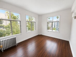 634 S Gramercy Pl, Los Angeles, CA à louer Photo intérieure– Image 2 sur 4