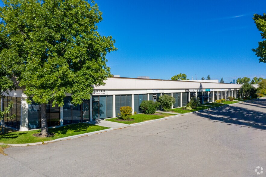 6143 4th St SE, Calgary, AB à louer - Photo principale – Image 1 sur 6