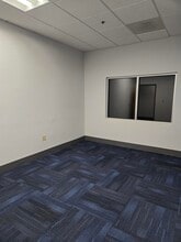 20 Commercial Dr, Dracut, MA à louer Photo intérieure– Image 1 sur 1