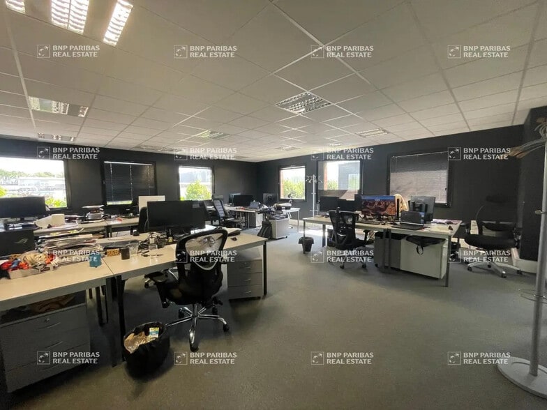 340 Avenue De La Marne, Marcq-en-Baroeul à louer - Photo de l’immeuble – Image 3 sur 9