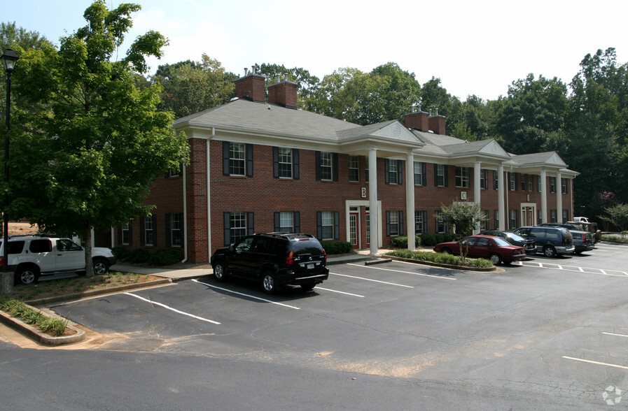 425 E Crossville Rd, Roswell, GA à vendre - Photo de l’immeuble – Image 2 sur 74