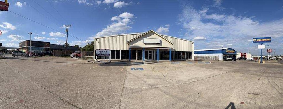 909 E Milam St, Mexia, TX à vendre - Photo de l’immeuble – Image 2 sur 9
