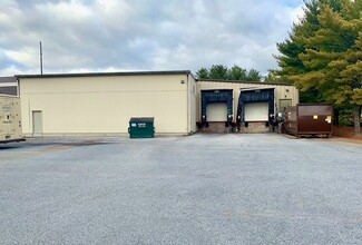 Plus de détails pour 2133 Lincoln Hwy E REAR, Lancaster, PA - Local d'activités à louer