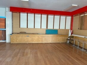 307 Lewers St, Honolulu, HI à louer Photo intérieure– Image 2 sur 16