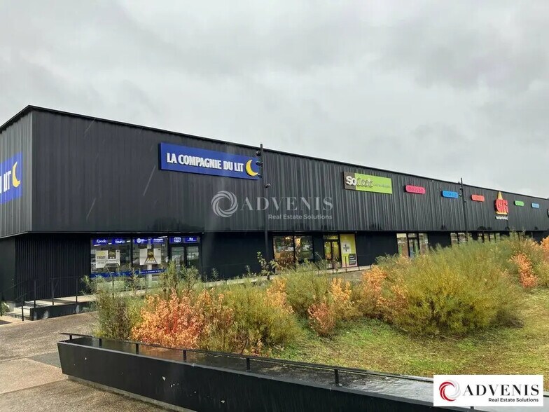 Local commercial dans Saint-André-de-Cubzac à louer - Photo de l’immeuble – Image 2 sur 10