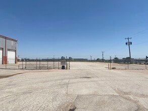 4003 S County Road 1294, Odessa, TX à louer Photo intérieure– Image 2 sur 27