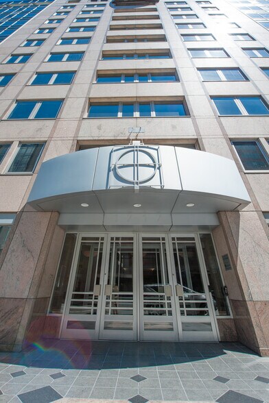 1717 H St NW, Washington, DC à louer - Photo de l’immeuble – Image 2 sur 11