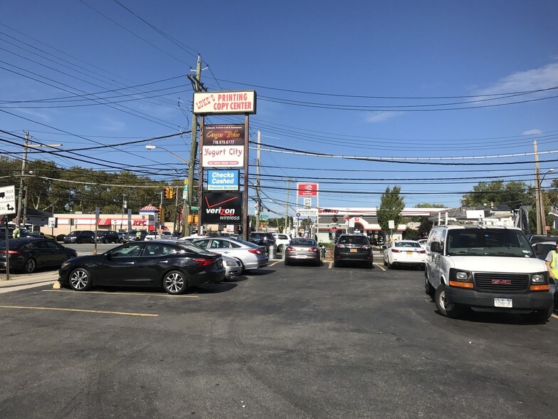2506 Hylan Blvd, Staten Island, NY à louer - Photo principale – Image 1 sur 4