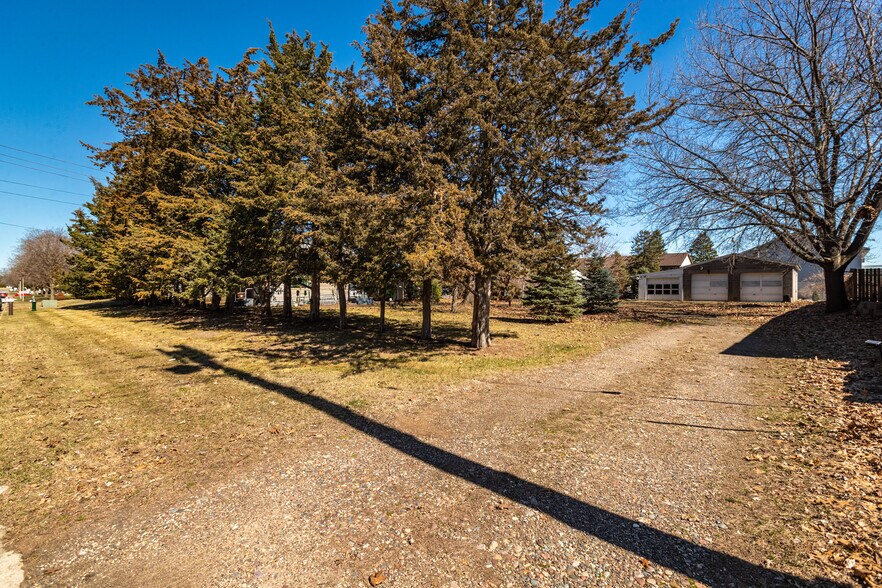 923 11th Ave S, Onalaska, WI à vendre - Photo de l’immeuble – Image 2 sur 19