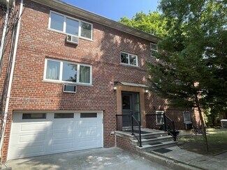 Plus de détails pour 5834 Fieldston Rd, Bronx, NY - Logement à vendre