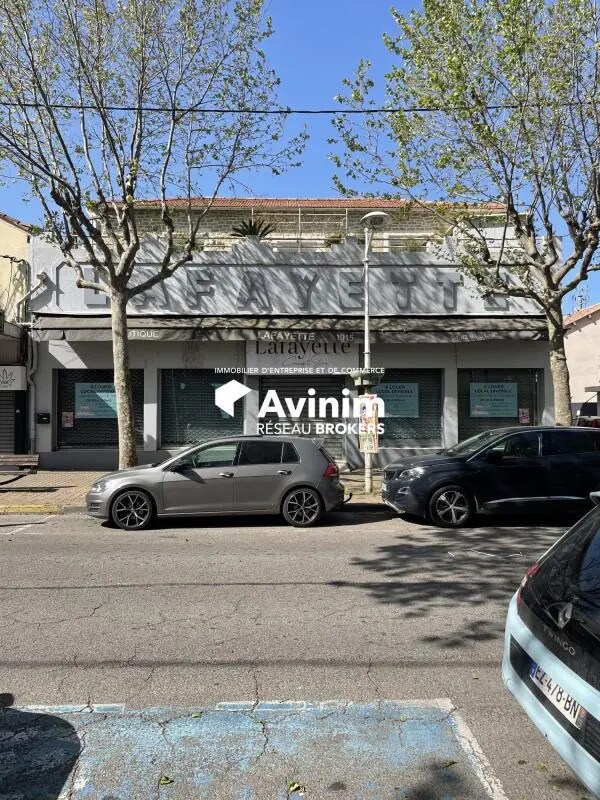 Plus de détails pour Local commercial à vendre