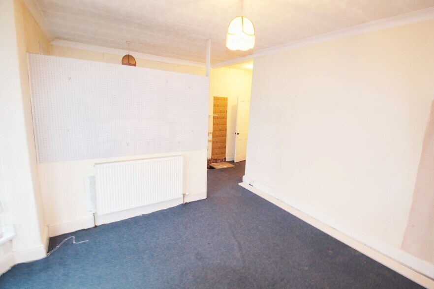 49 Canwick Rd, Lincoln à louer - Photo de l’immeuble – Image 3 sur 13