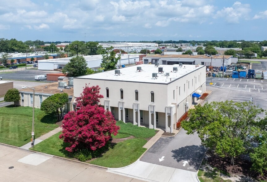 962 Norfolk Sq, Norfolk, VA à louer - Photo principale – Image 1 sur 5