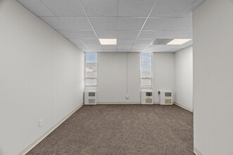 6744 Clayton Rd, Richmond Heights, MO à vendre Photo intérieure– Image 2 sur 2