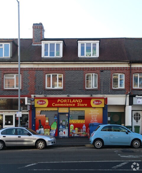240 Portland Rd, Hove à vendre - Photo principale – Image 1 sur 2
