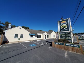 Plus de détails pour 168 Lower County Rd, Dennis Port, MA - Local commercial à vendre