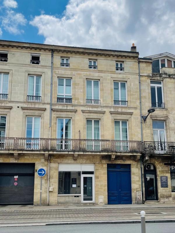 Local commercial dans Bordeaux à louer Photo de l’immeuble– Image 1 sur 4