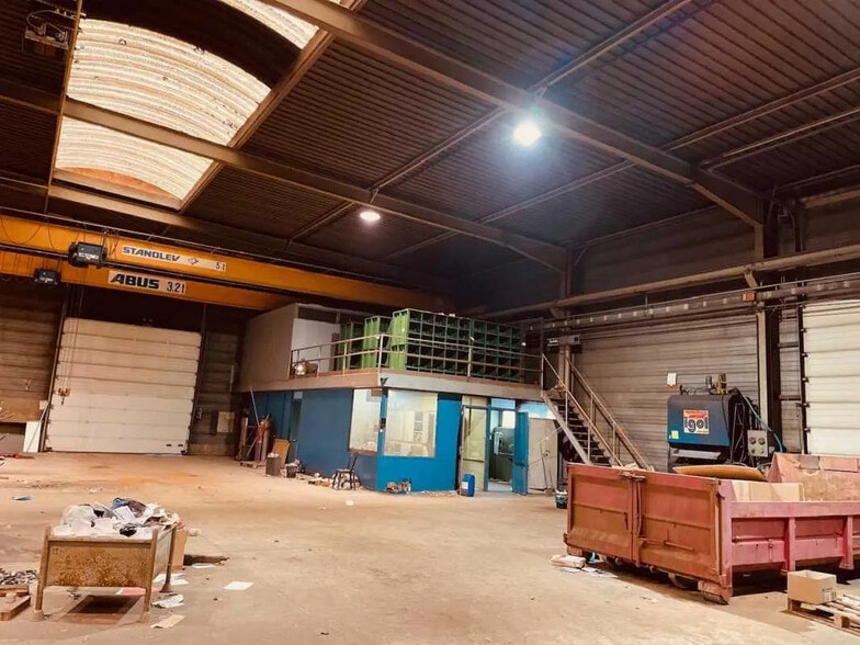 Industriel/Logistique dans Étreillers à vendre - Photo de l’immeuble – Image 3 sur 3