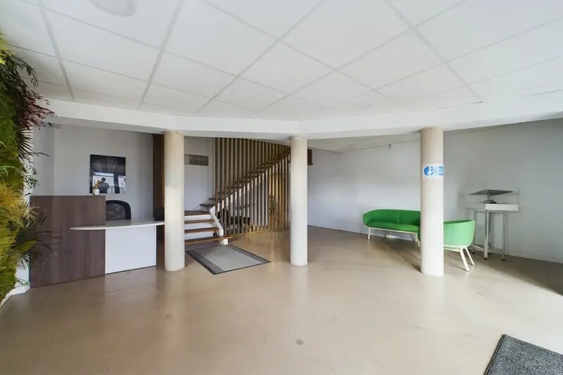 Local d'activités dans Montpellier à vendre - Photo de l’immeuble – Image 3 sur 14