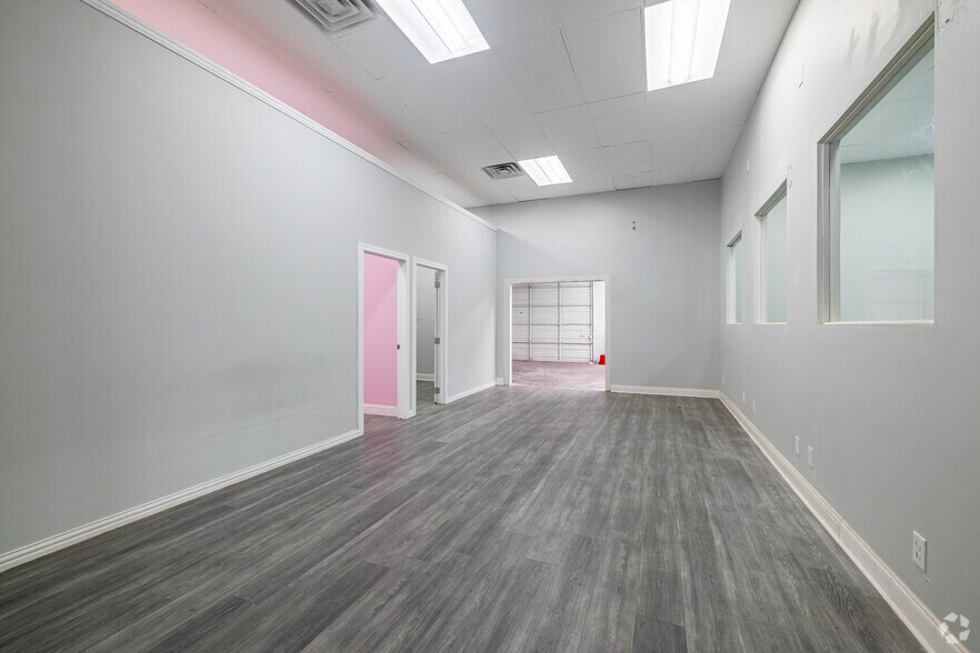 1350 Manufacturing St, Dallas, TX à louer - Photo intérieure – Image 3 sur 14