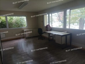 Local d'activités dans Orvault à vendre Photo intérieure– Image 2 sur 7