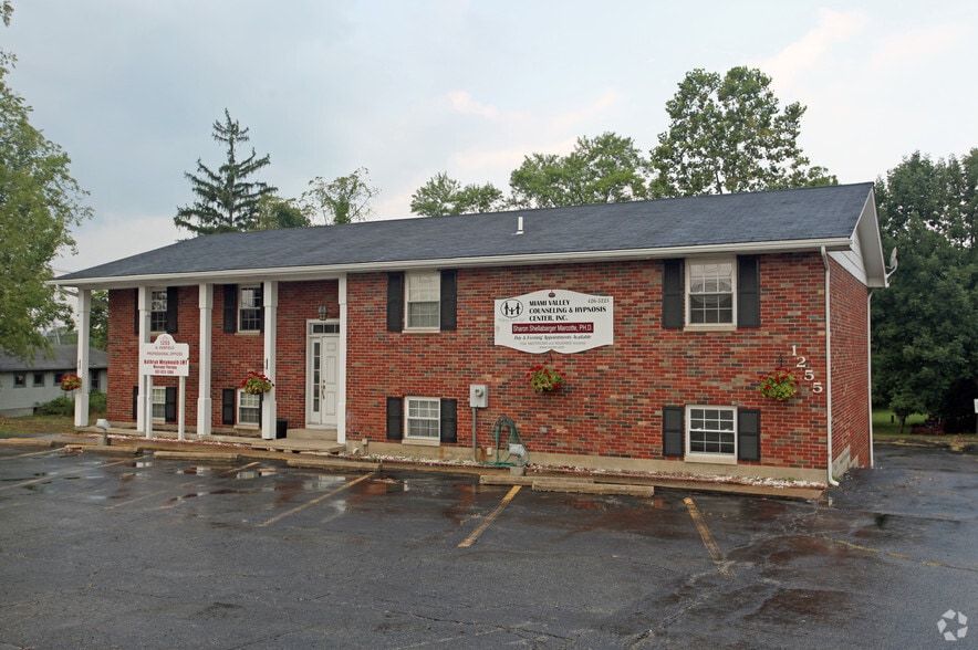 1255 N Fairfield Rd, Dayton, OH à louer - Photo principale – Image 1 sur 2