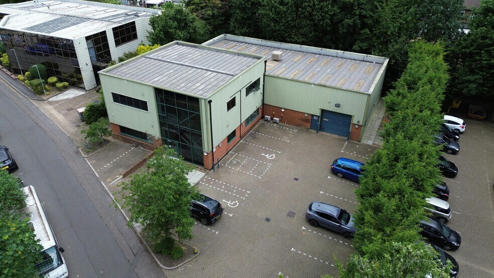 Regal Way, Watford à louer - Photo de l’immeuble – Image 1 sur 9