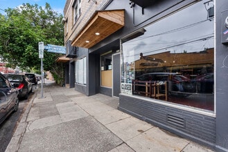 3433-3451 SE Belmont St, Portland, OR à louer Photo intérieure– Image 1 sur 12