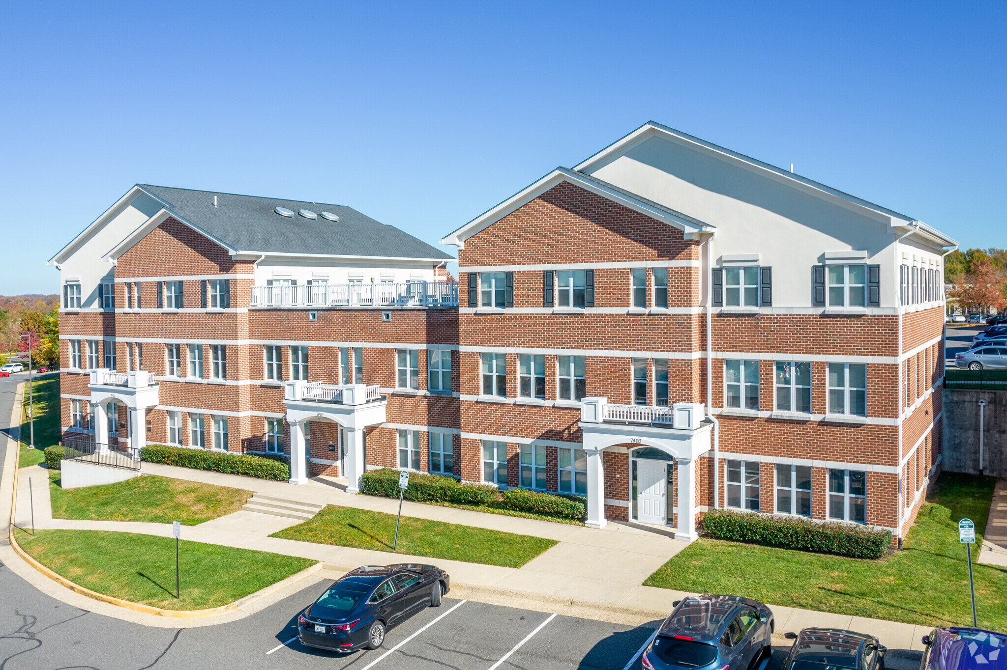 7440 Heritage Village Plz, Gainesville, VA à louer Photo principale– Image 1 sur 11