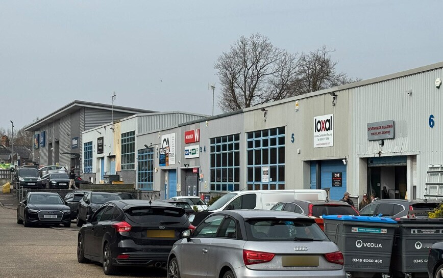 Unit 9 Cramptons Rd, Sevenoaks à louer - Photo de l’immeuble – Image 3 sur 4