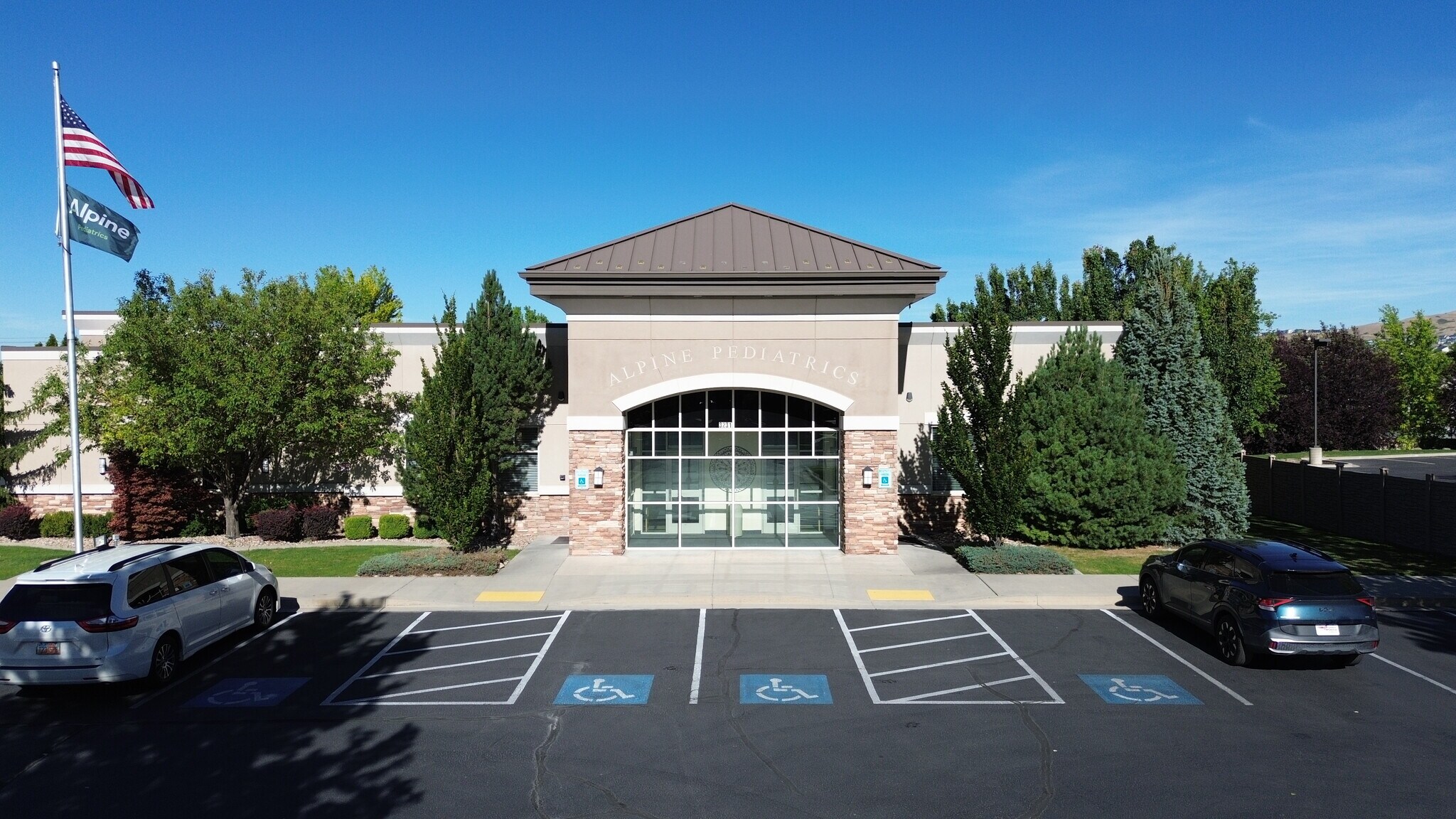 3231 N 1120 E, Lehi, UT à louer Photo de l’immeuble– Image 1 sur 3