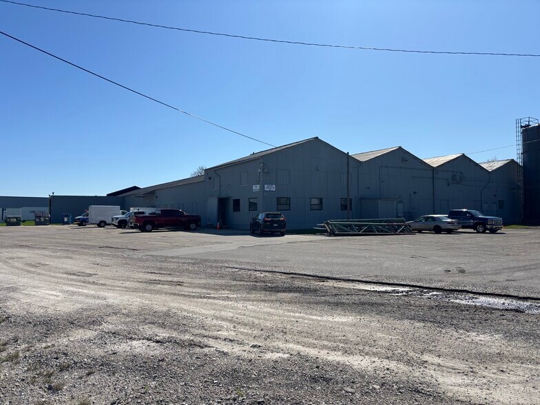 3020 W Prospect Ave, Appleton, WI à louer - Photo de l’immeuble – Image 1 sur 10
