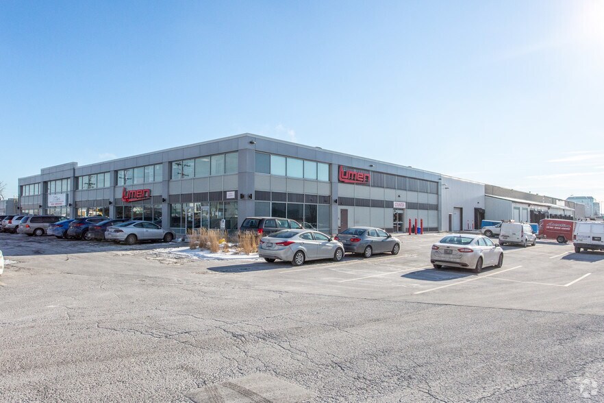 1000-1010 Belfast Rd, Ottawa, ON à louer - Photo de l’immeuble – Image 2 sur 9