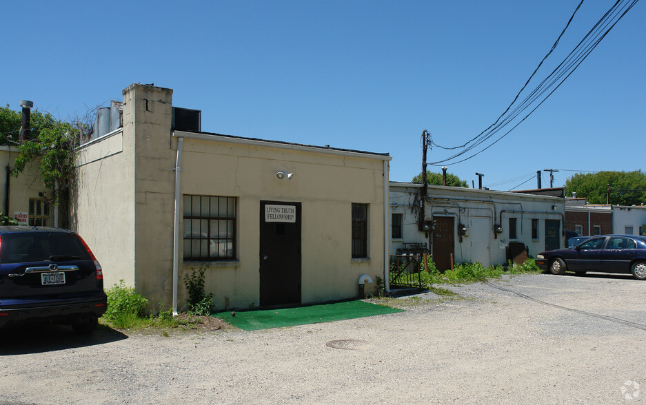 187-191 Broadway, Amityville, NY à louer - Photo de l’immeuble – Image 2 sur 12