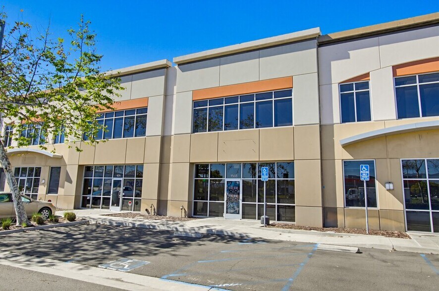 1556-1586 Lancaster Point Way, San Diego, CA à vendre - Photo de l’immeuble – Image 1 sur 7