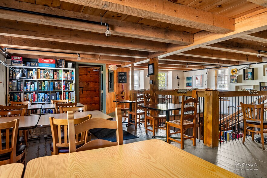 495 Colchester Ave, Burlington, VT à vendre - Photo de l’immeuble – Image 3 sur 11